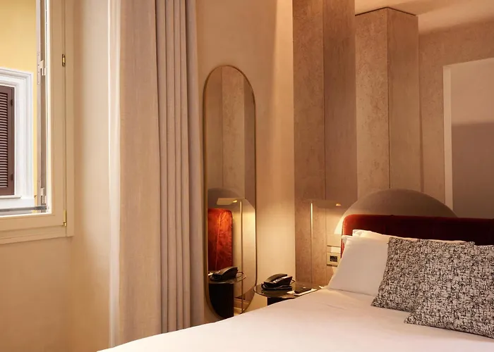 Hotel Borghese Contemporary 4*
