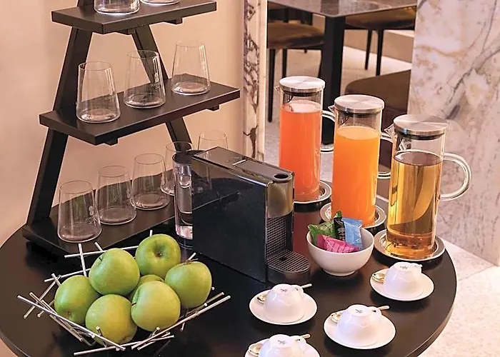 Hotel Borghese Contemporary 4*