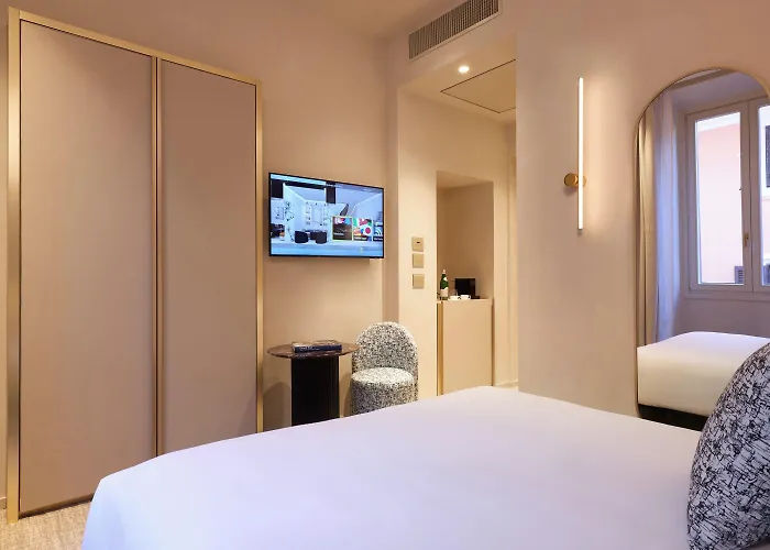 Borghese Contemporary Hotel 4*