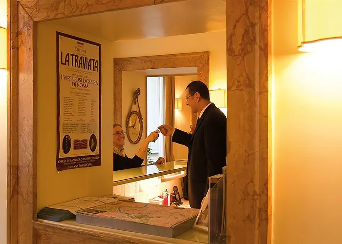 Otel Borghese Contemporary 4*